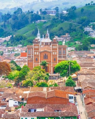Church of Jerico’s main square surrounded by mountains